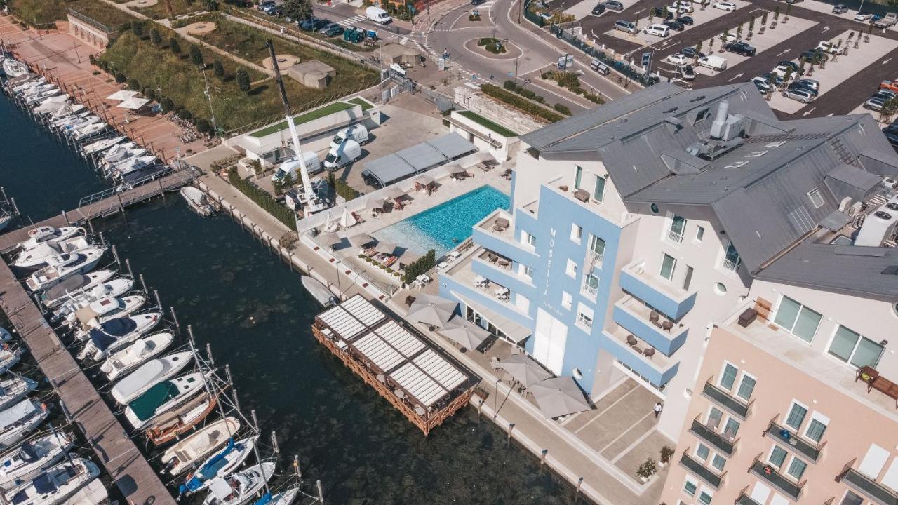 Mosella Suite Hotel Sottomarina Exterior foto