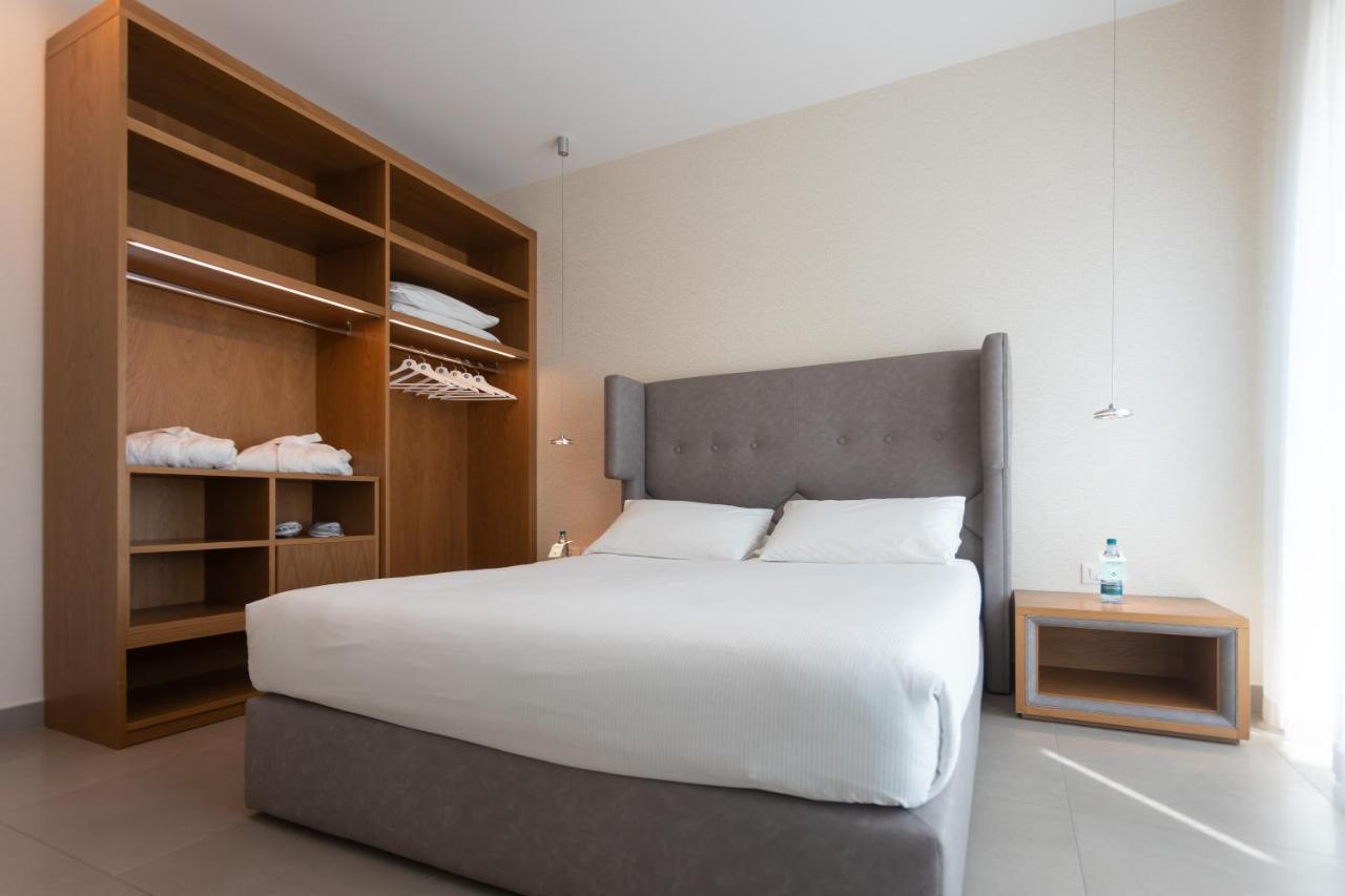 Mosella Suite Hotel Sottomarina Exterior foto