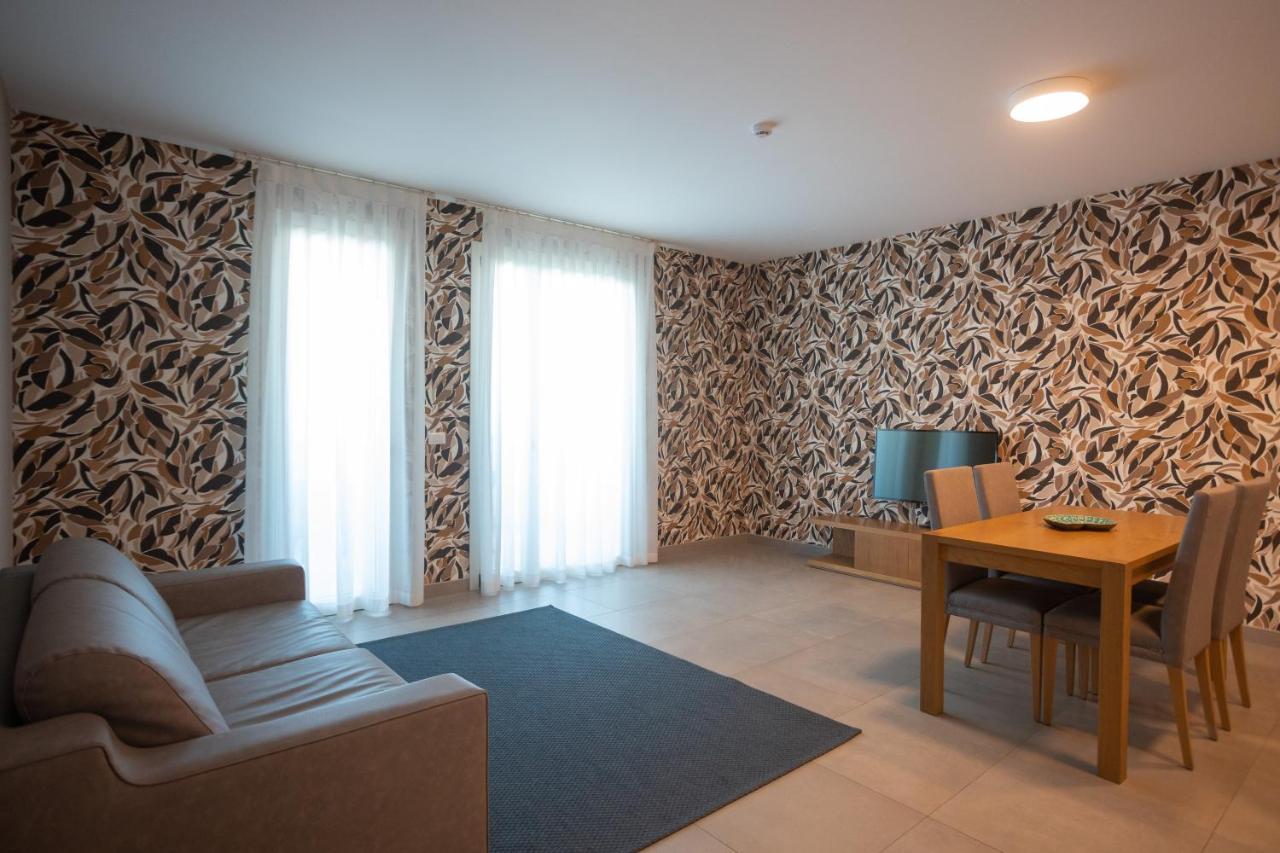 Mosella Suite Hotel Sottomarina Exterior foto