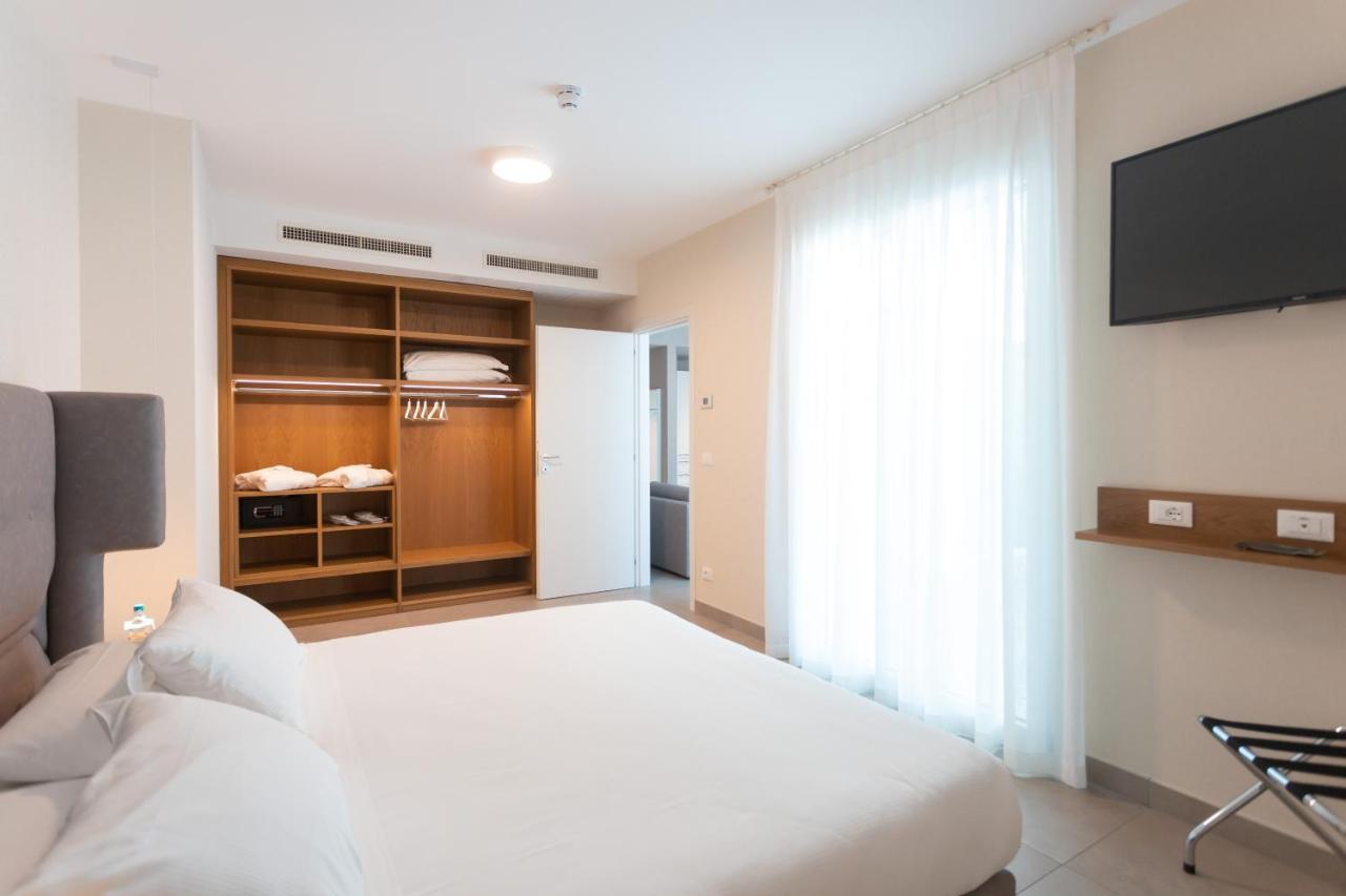Mosella Suite Hotel Sottomarina Exterior foto