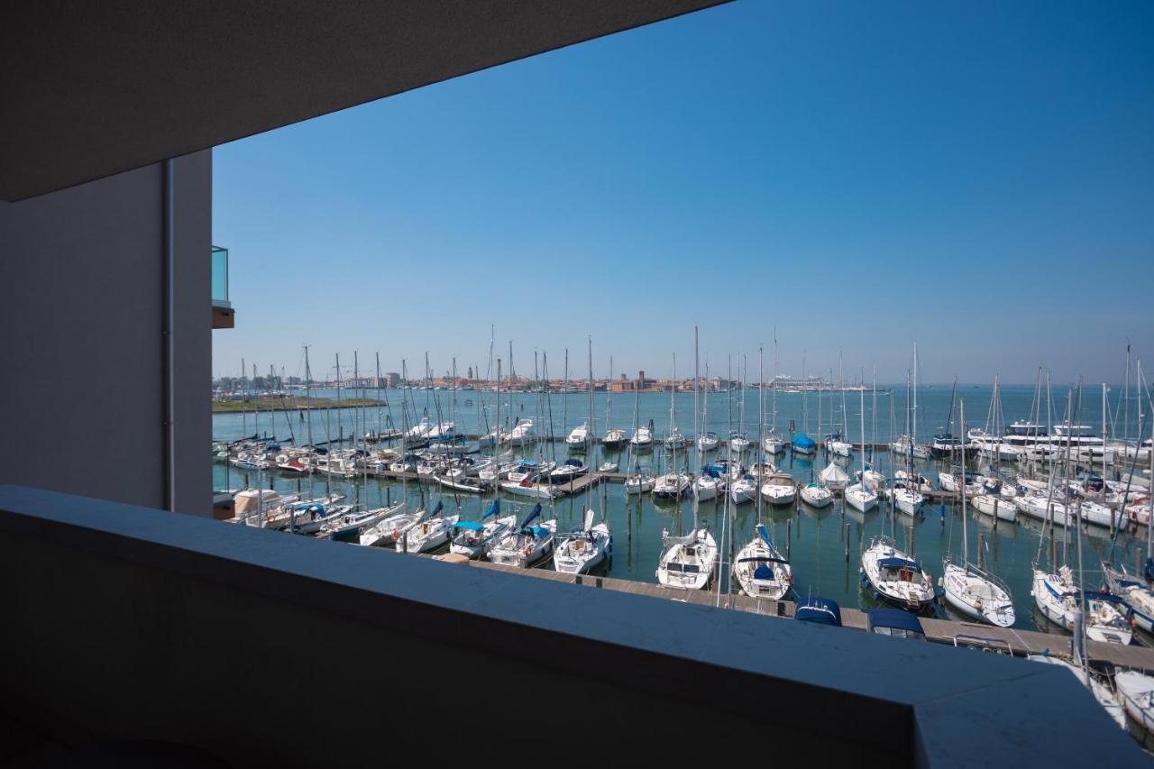 Mosella Suite Hotel Sottomarina Exterior foto