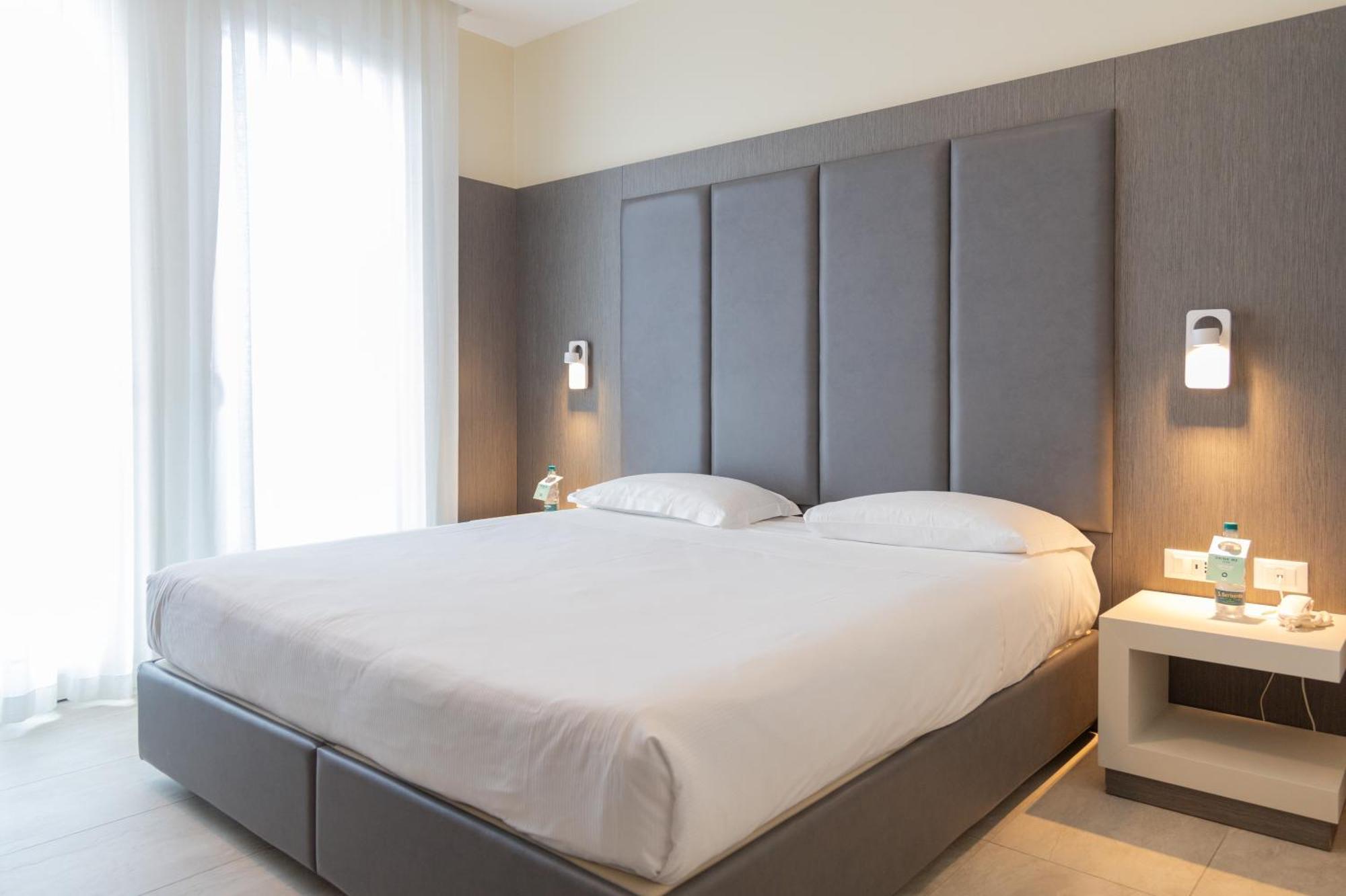 Mosella Suite Hotel Sottomarina Exterior foto